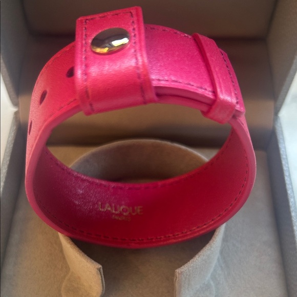 Lalique Fuchsia Leather Bracelet - Picture 6 of 9